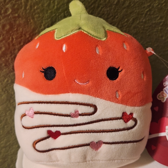 Squishmallows Scarlet Chocolate Strawberry Plush Toy 5" Squishdate 4/14/2022 - Picture 1 of 5